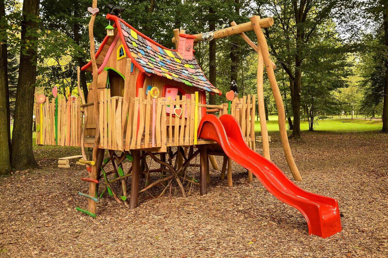 10 Playgrounds in Los Angeles Neighborhoods