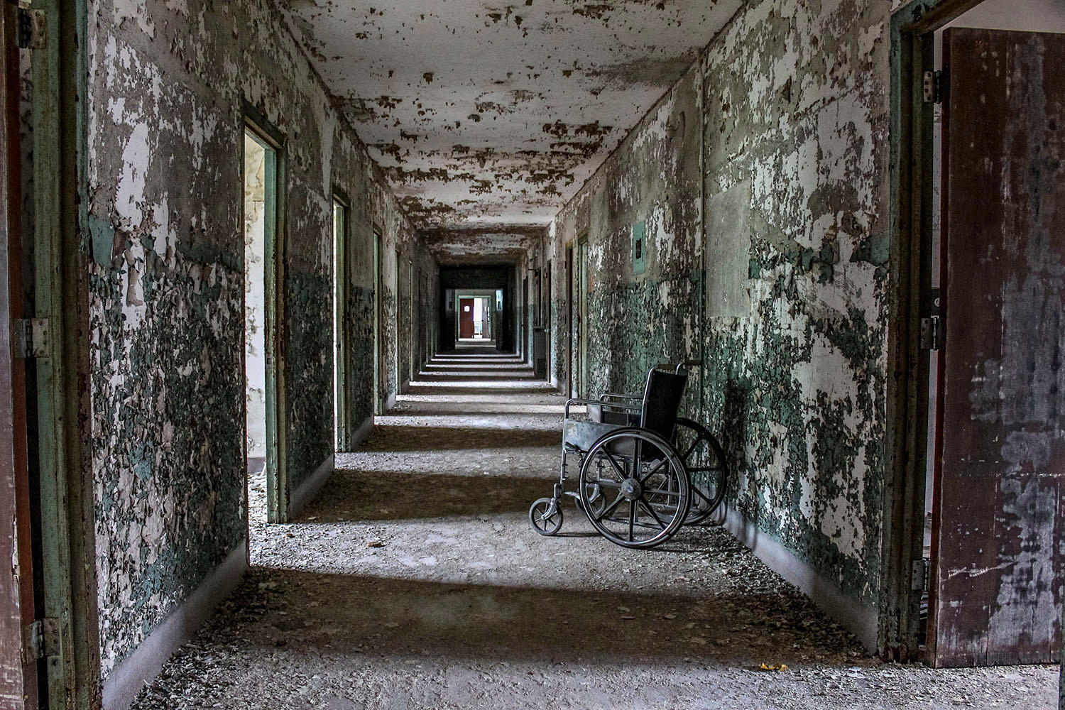 10 Abandoned Mental Hospitals in New York Neighborhoods