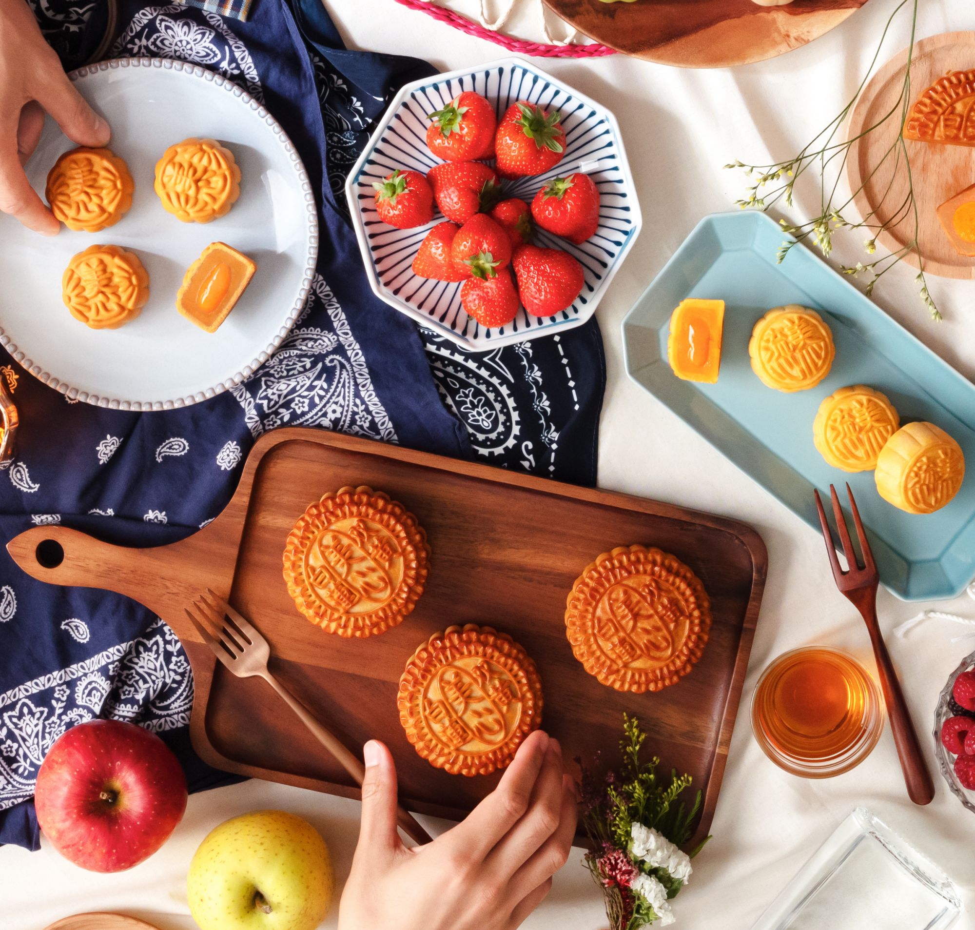 10 Mooncakes in New York Neighborhoods