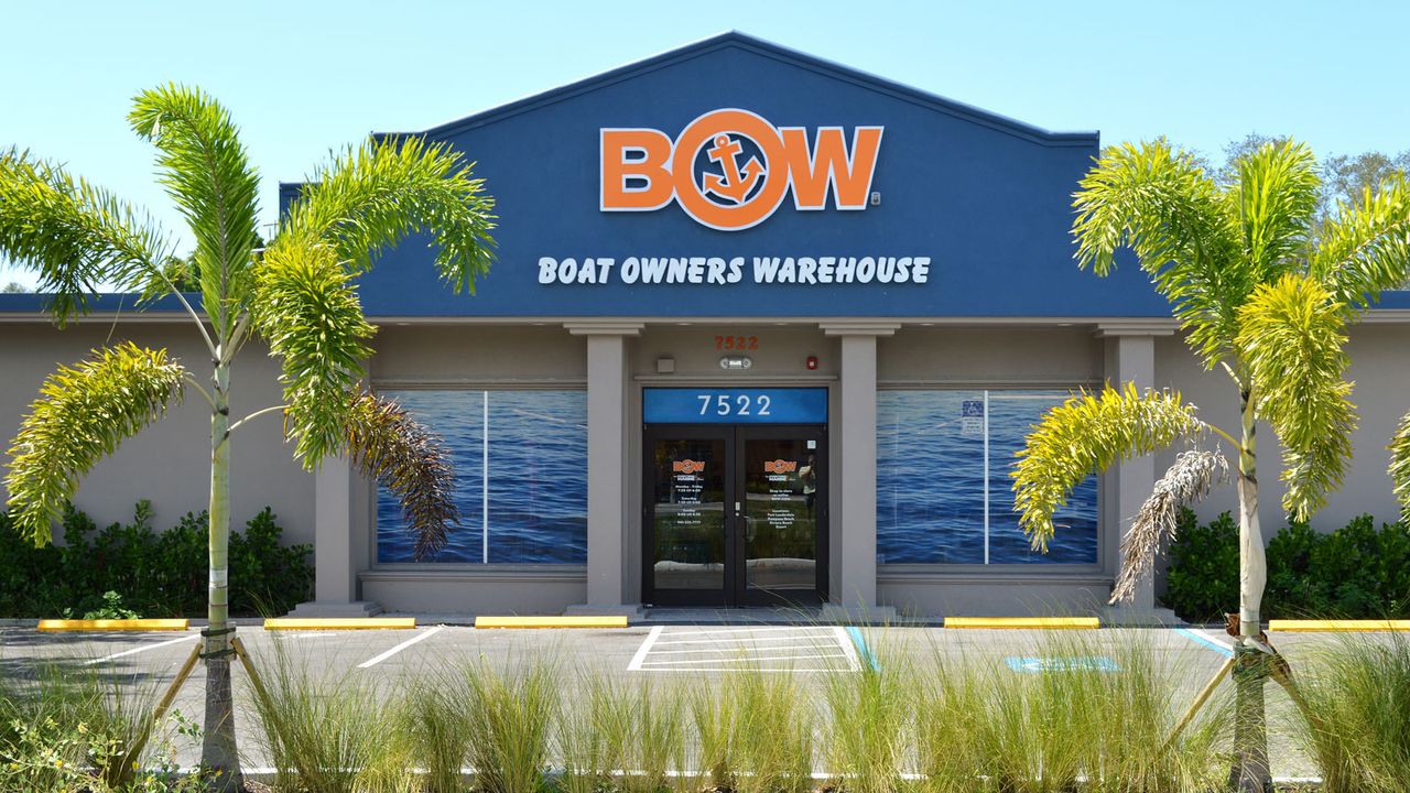 10 Boat Owners Warehouse in New York Neighborhoods
