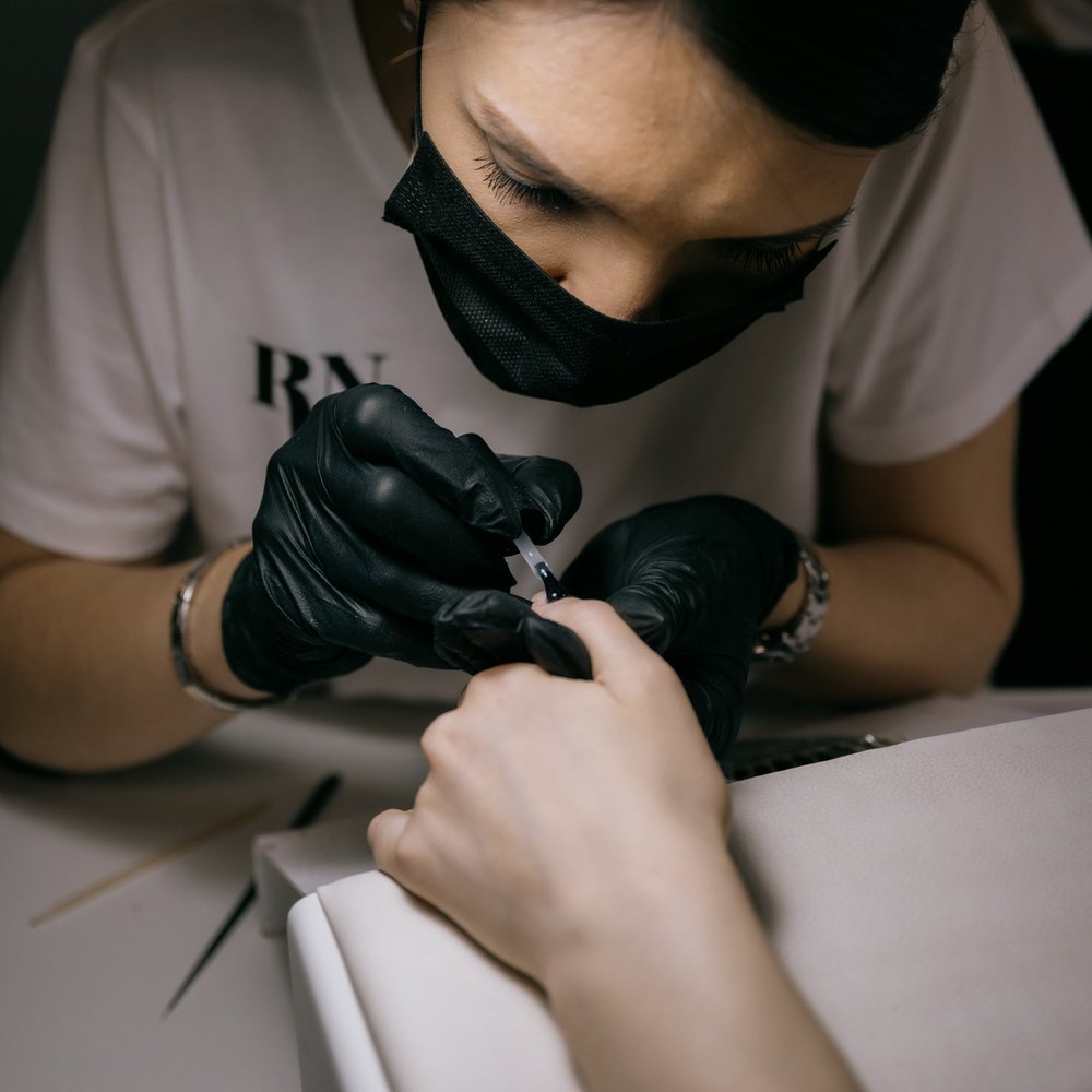 10 Russian Nails in New York Neighborhoods