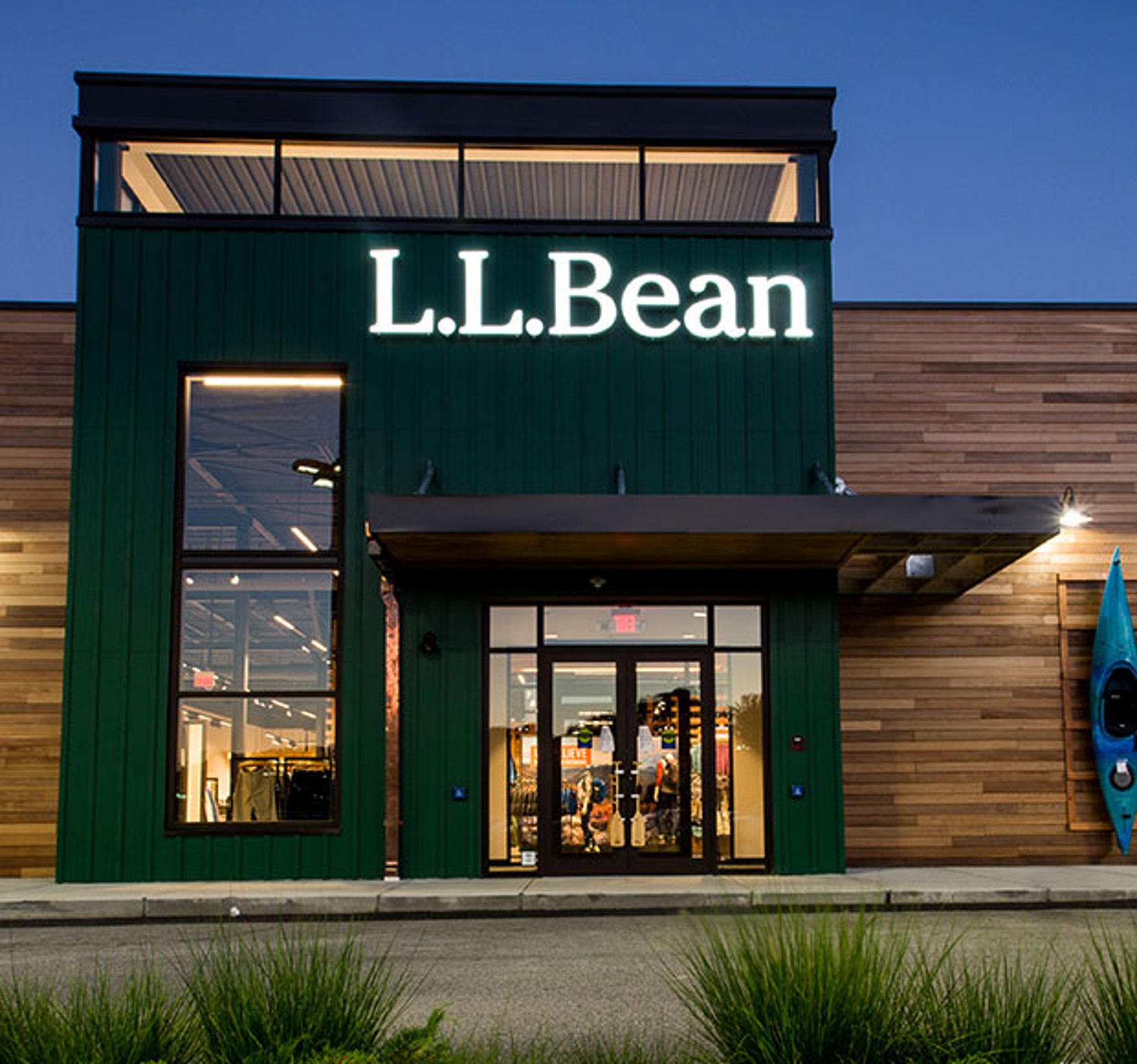 10 Ll Bean Retailers in New York Neighborhoods