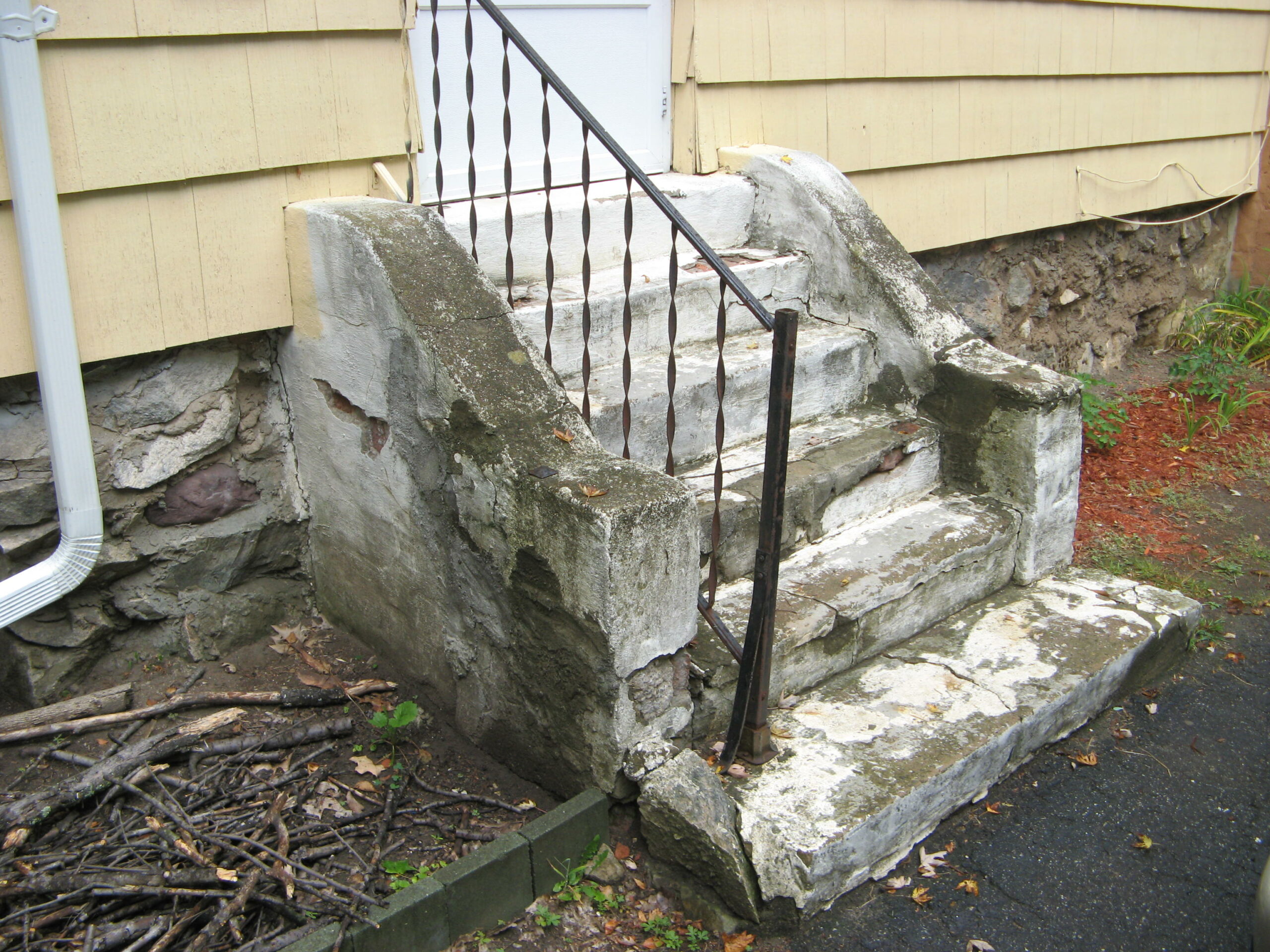 10 Precast Concrete Steps in New York Neighborhoods