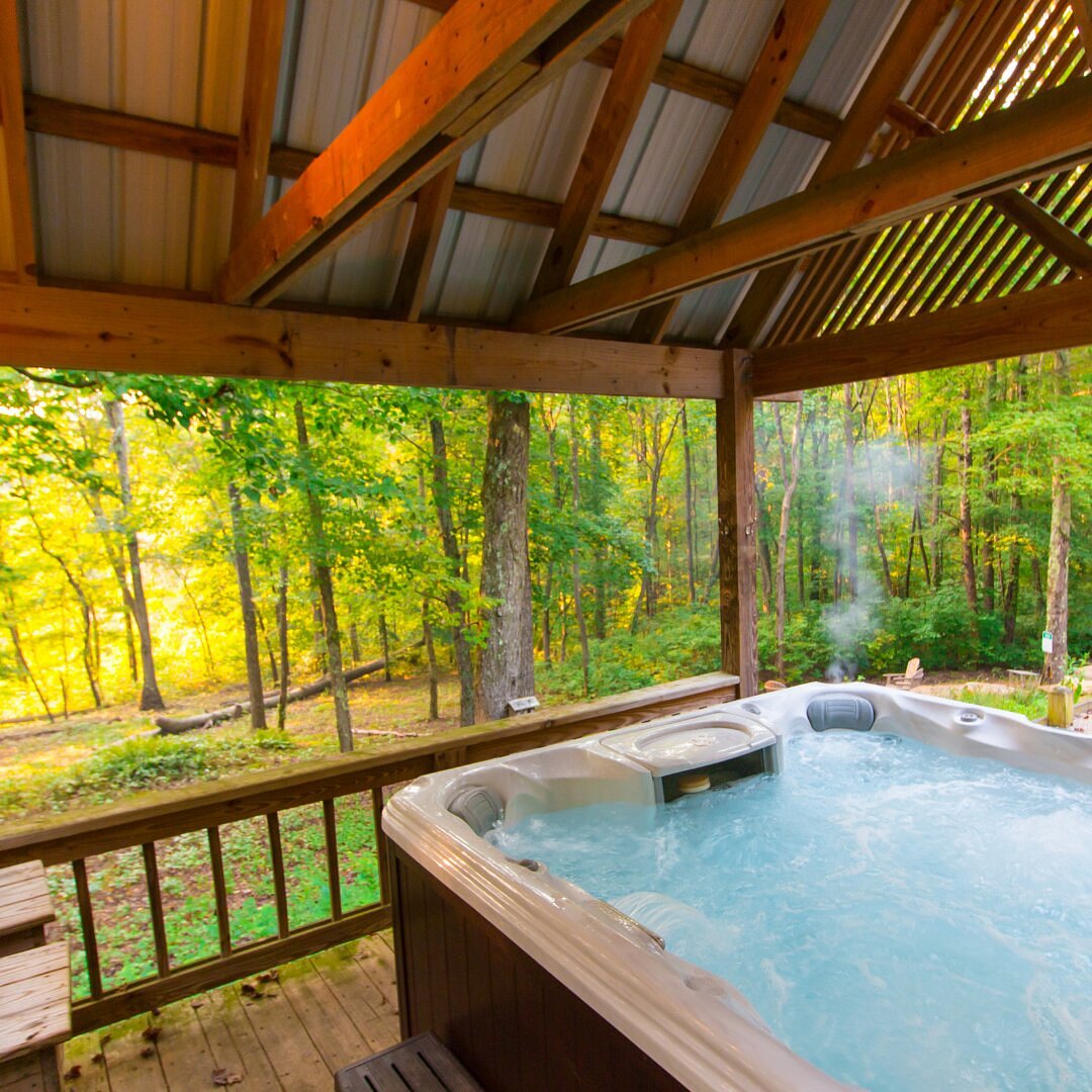 10 Cabins With Jacuzzi in New York Neighborhoods