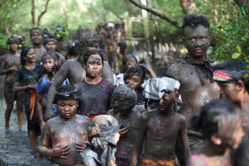 10 Mud Bath in New York Neighborhoods