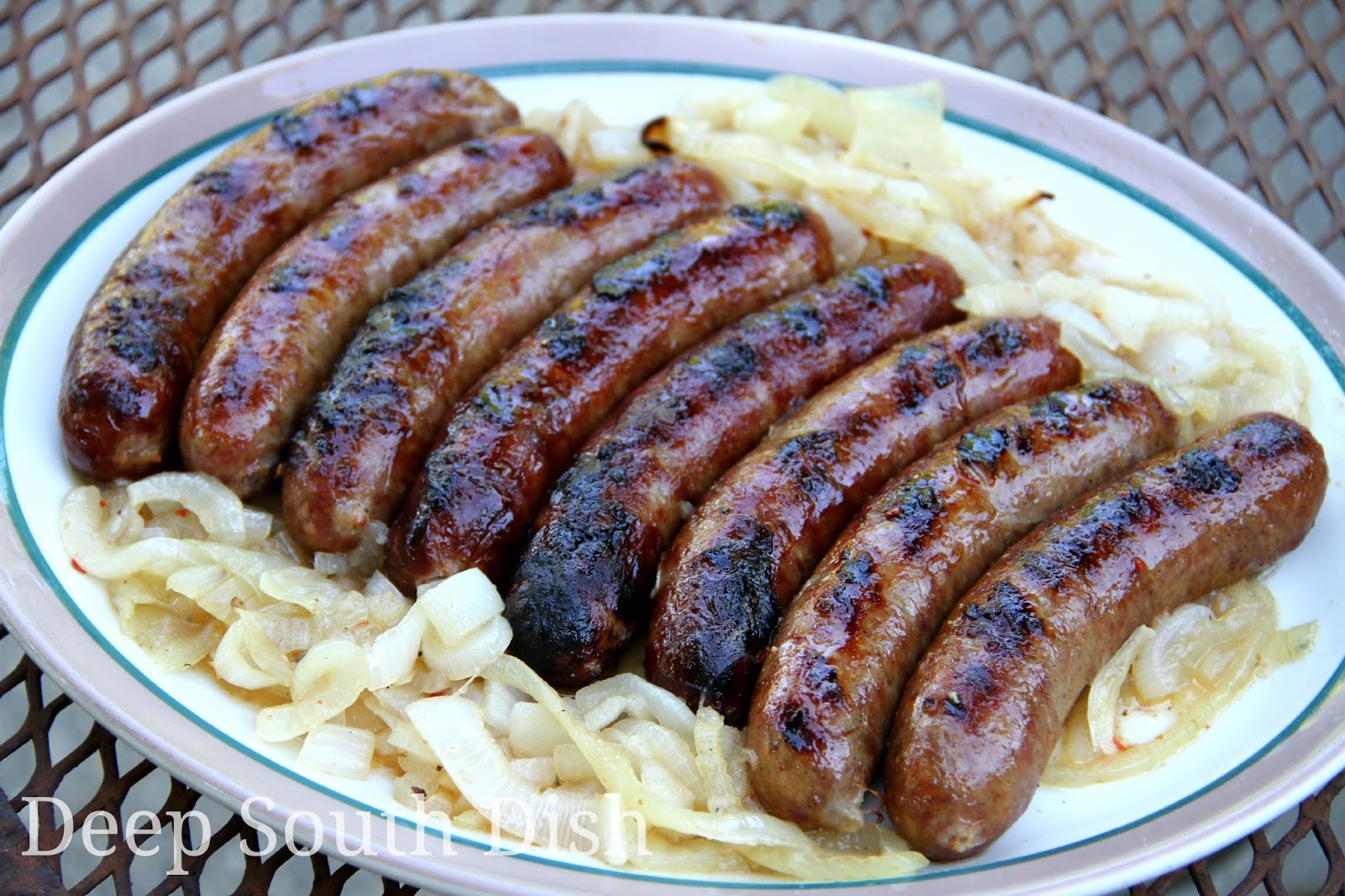 10 Bratwurst in New York Neighborhoods