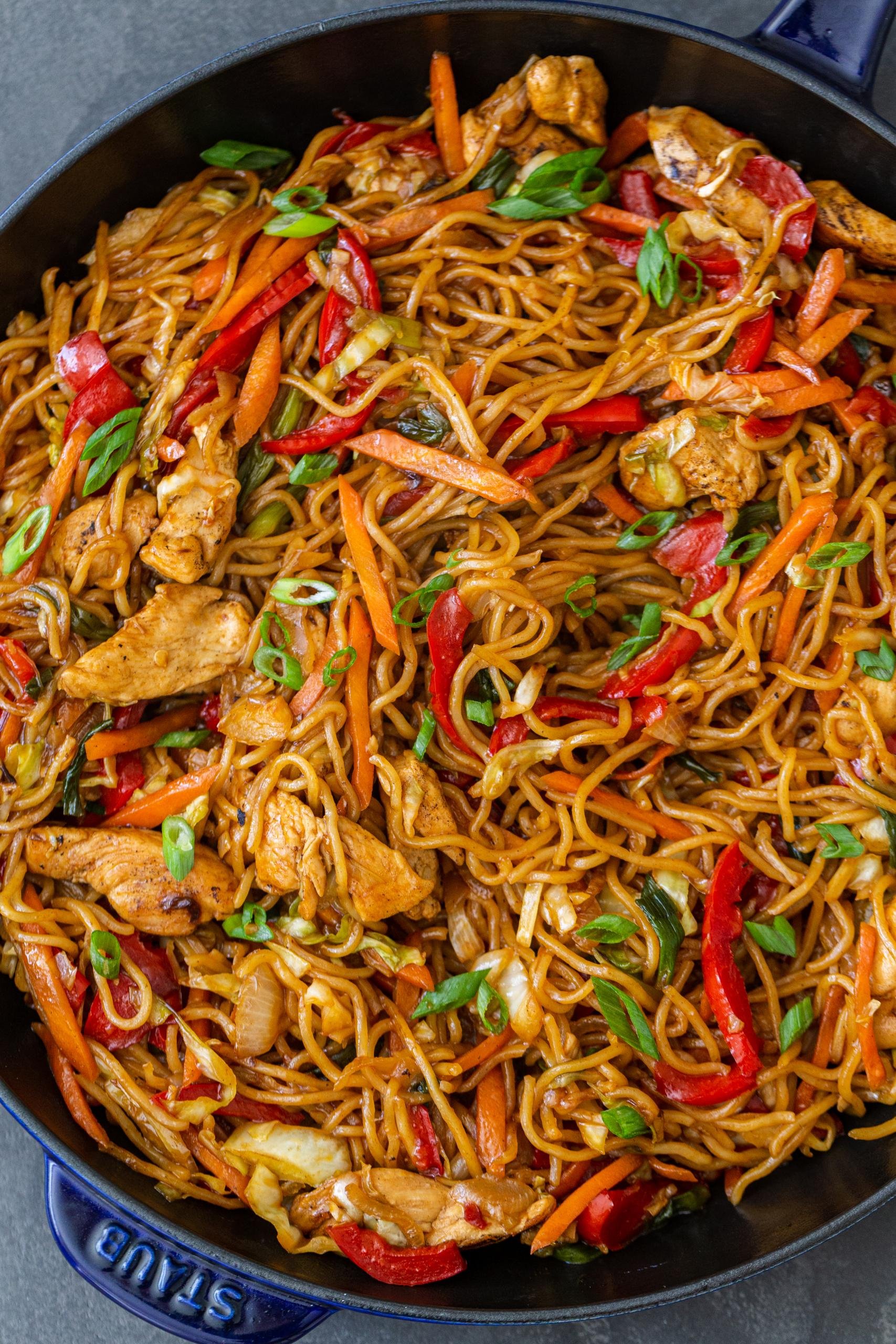 10 Yakisoba Noodles in New York Neighborhoods