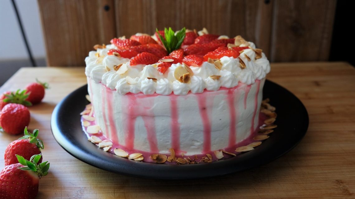 10 Strawberry Cake in New York Neighborhoods