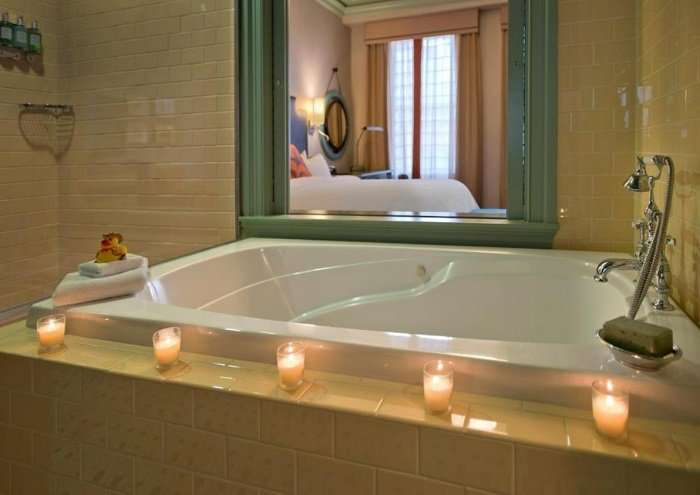 10 Hotels With Whirlpool Tub In Room in New York Neighborhoods