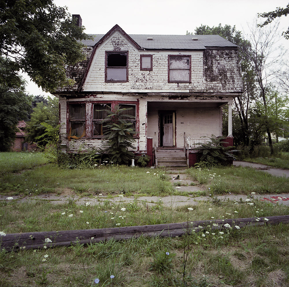 10 Abandoned Houses in New York Neighborhoods