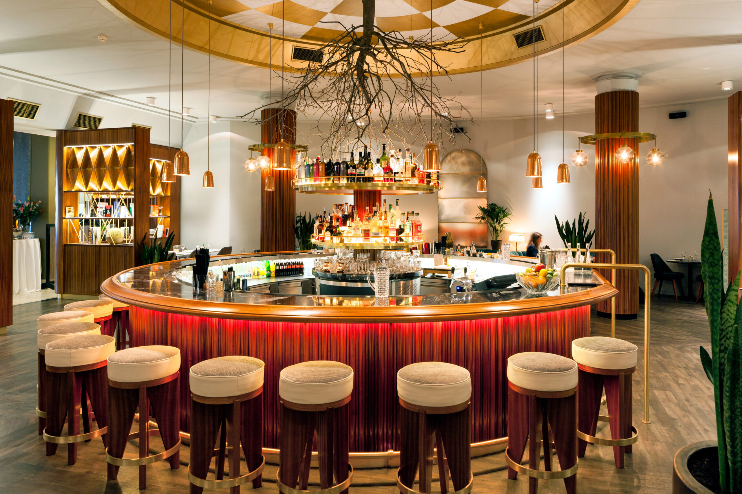 10 Hotels With A Bar in New York Neighborhoods