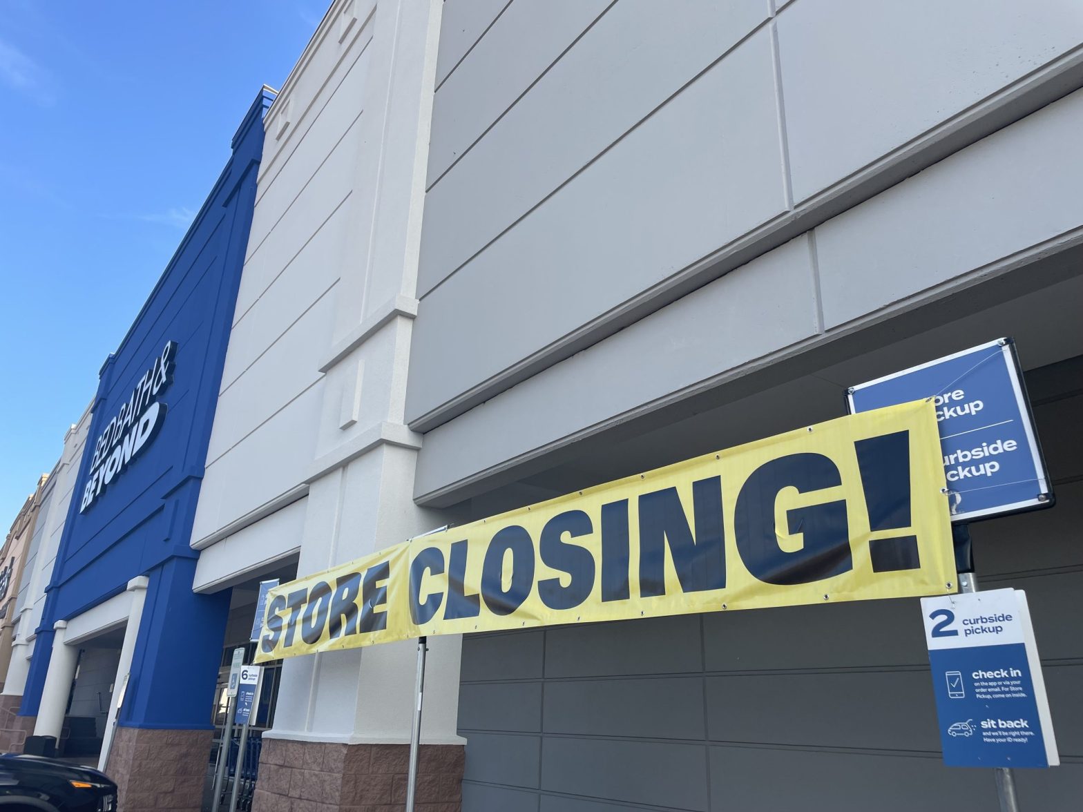 10 Closing Stores in New York Neighborhoods