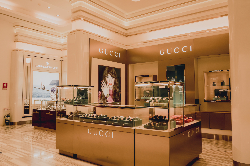 10 Luxury Apartments in Los Angeles Neighborhoods