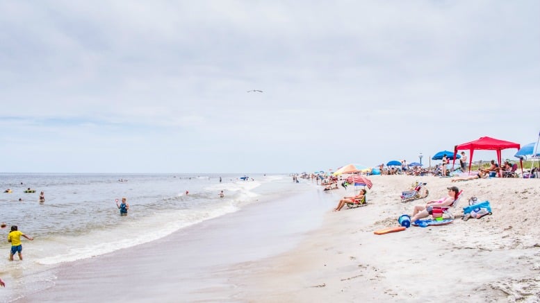 10 Closest Beach in New York Neighborhoods