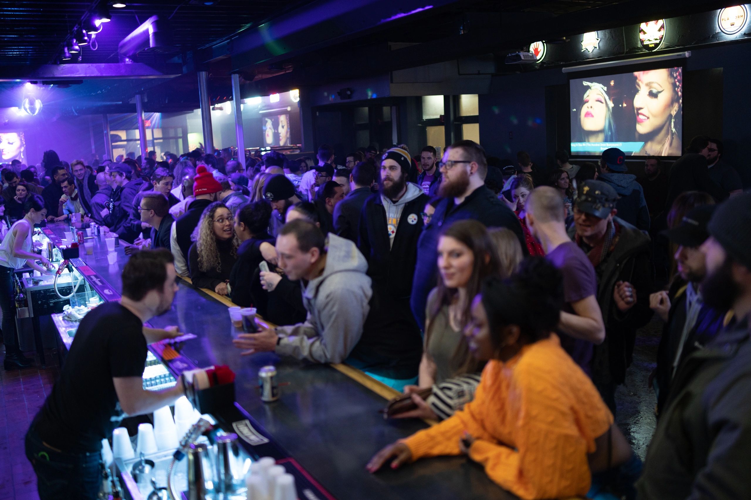 10 Night Clubs Hiring in New York Neighborhoods