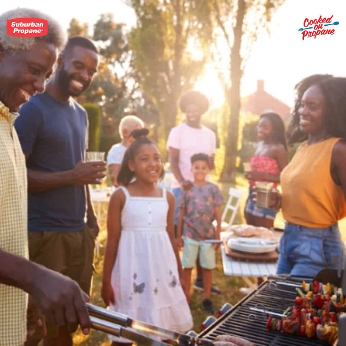 10 Eat Outside in New York Neighborhoods