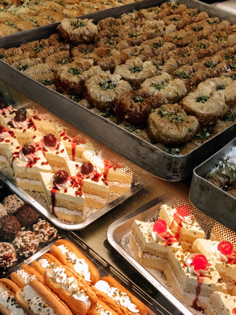 10 Iranian Bakery in New York Neighborhoods