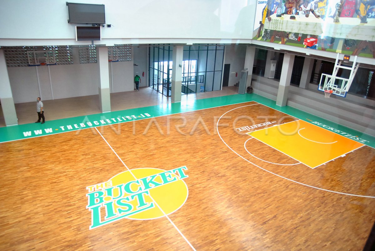 10 Indoor Basketball Court in New York Neighborhoods