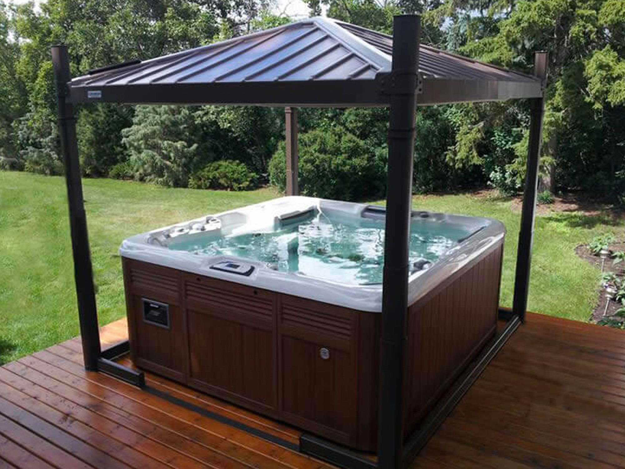 10 Hot Tub Covers in New York Neighborhoods