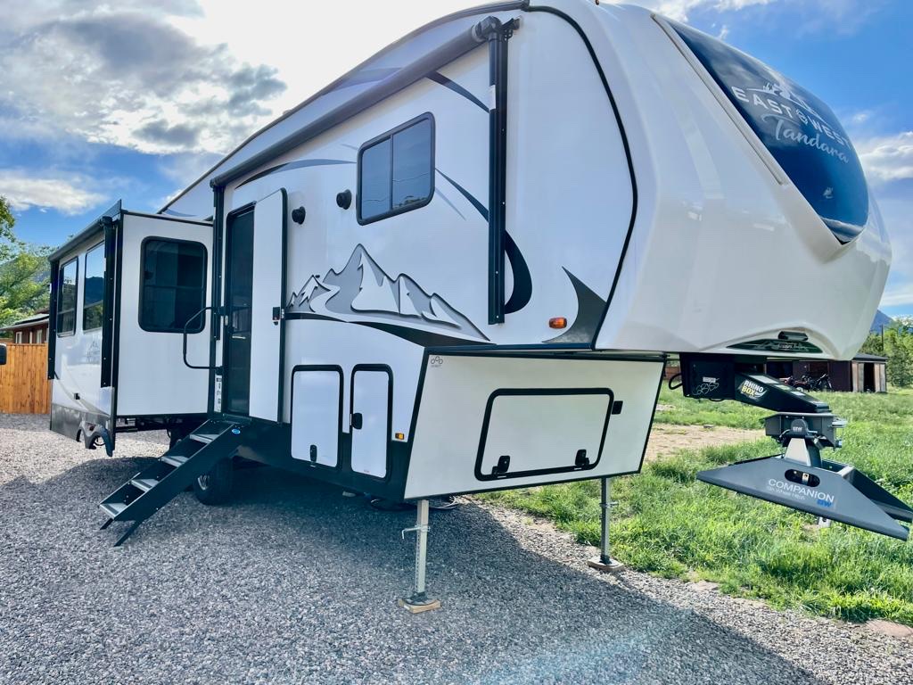 10 Rv Detailing in New York Neighborhoods