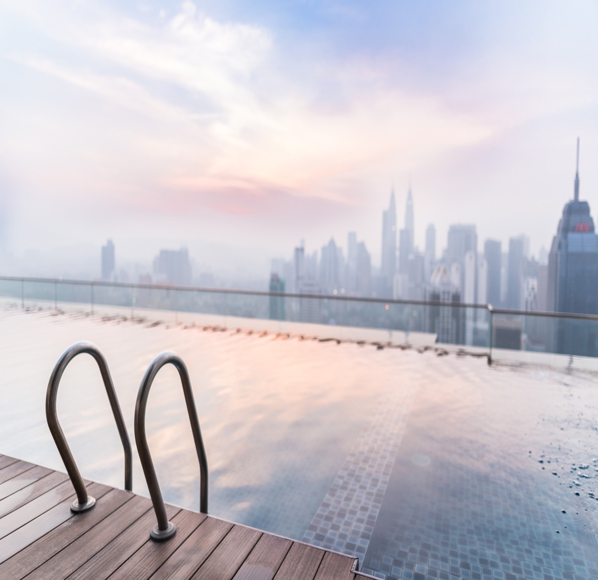 10 Hotels With Pool in New York Neighborhoods