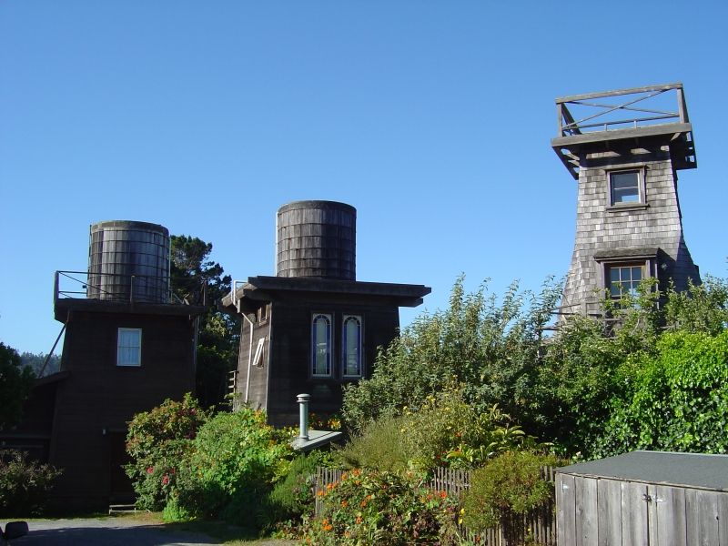 10 Water Towers in New York Neighborhoods