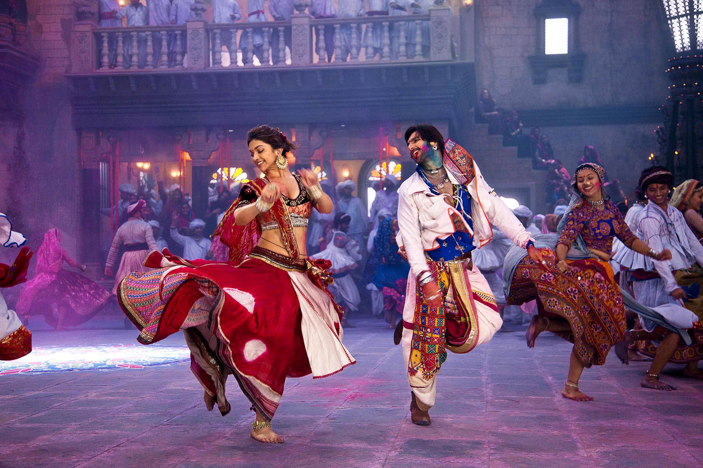 10 Garba in New York Neighborhoods
